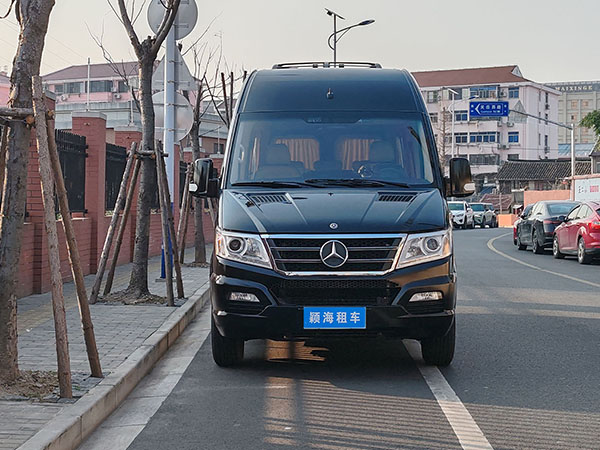 1745833340978745.jpg 奔馳凌特9座-1_01.jpg